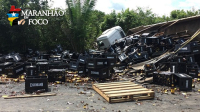 Colisão entre carreta de cerveja e caminhonete causa uma morte em Caxias